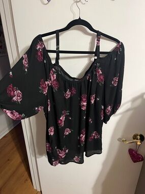 🧡 2X torrid Black Off-Shoulder Semi Sheer Blouse with Pink Rose Print
